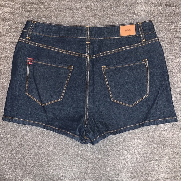 BDG Shorts - Picture 2 of 7